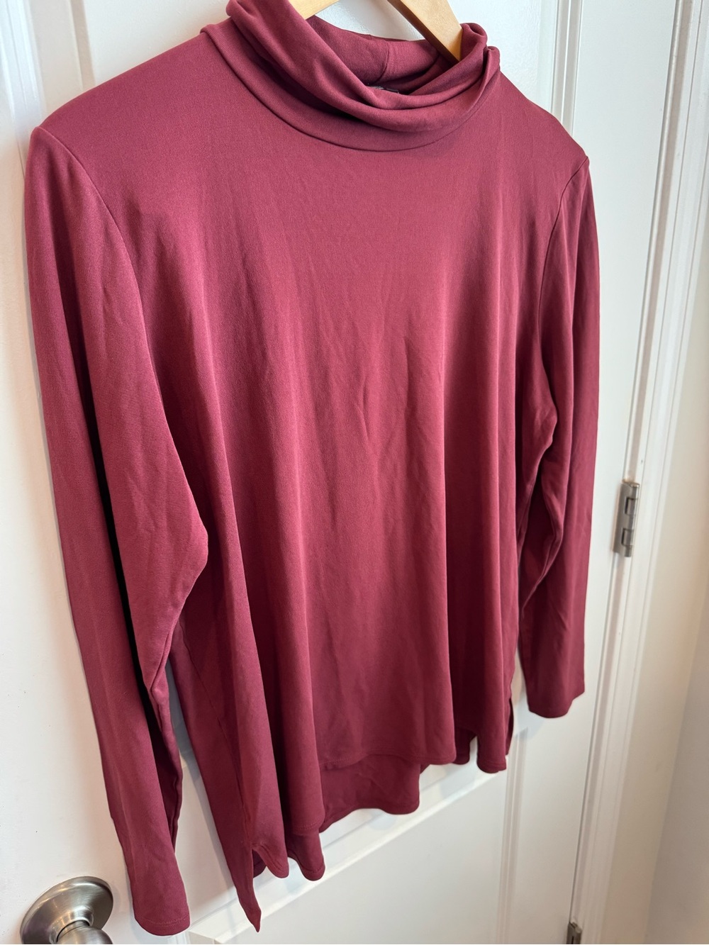 Eileen Fisher Turtleneck 100% Silk Blouse Mauve Red Medium